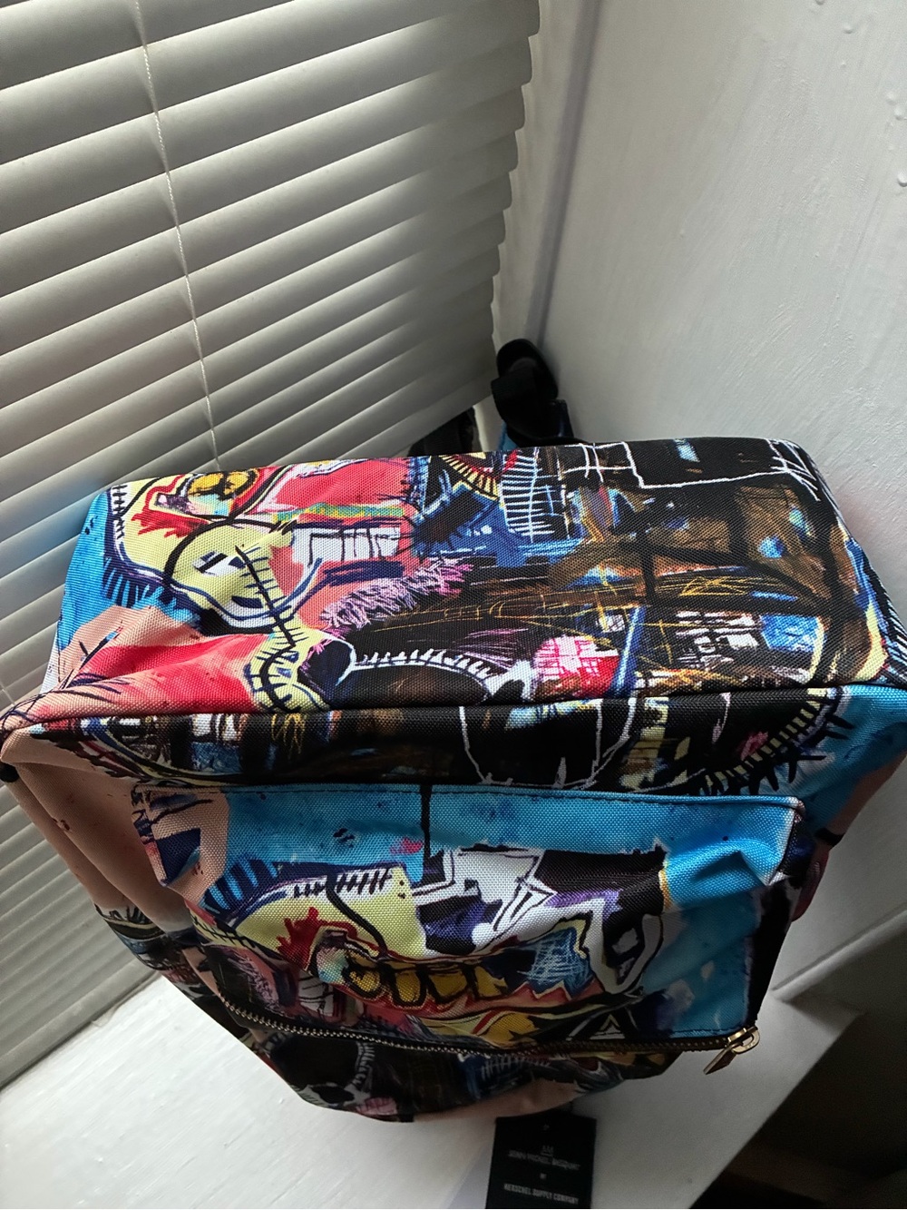 Herschel Supply Co. x Jean-Michel Basquiat Nova Mid-Volume Backpack, limited ed. - Picture 8 of 16